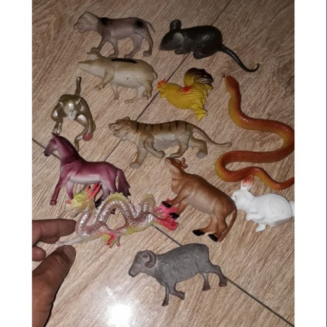 Set 12 thú con Giáp loại Trung bằng nhựa cứng