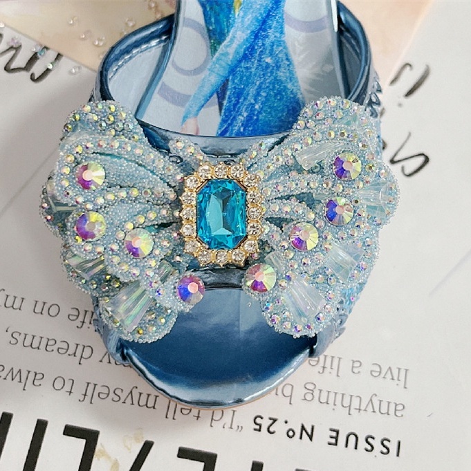 Giày bé gái hình công chúa Elsa có gót đính đá cao cấp, giày hở mũi gót 2.5cm bé 3-12 tuổi bé đi học đi chơi