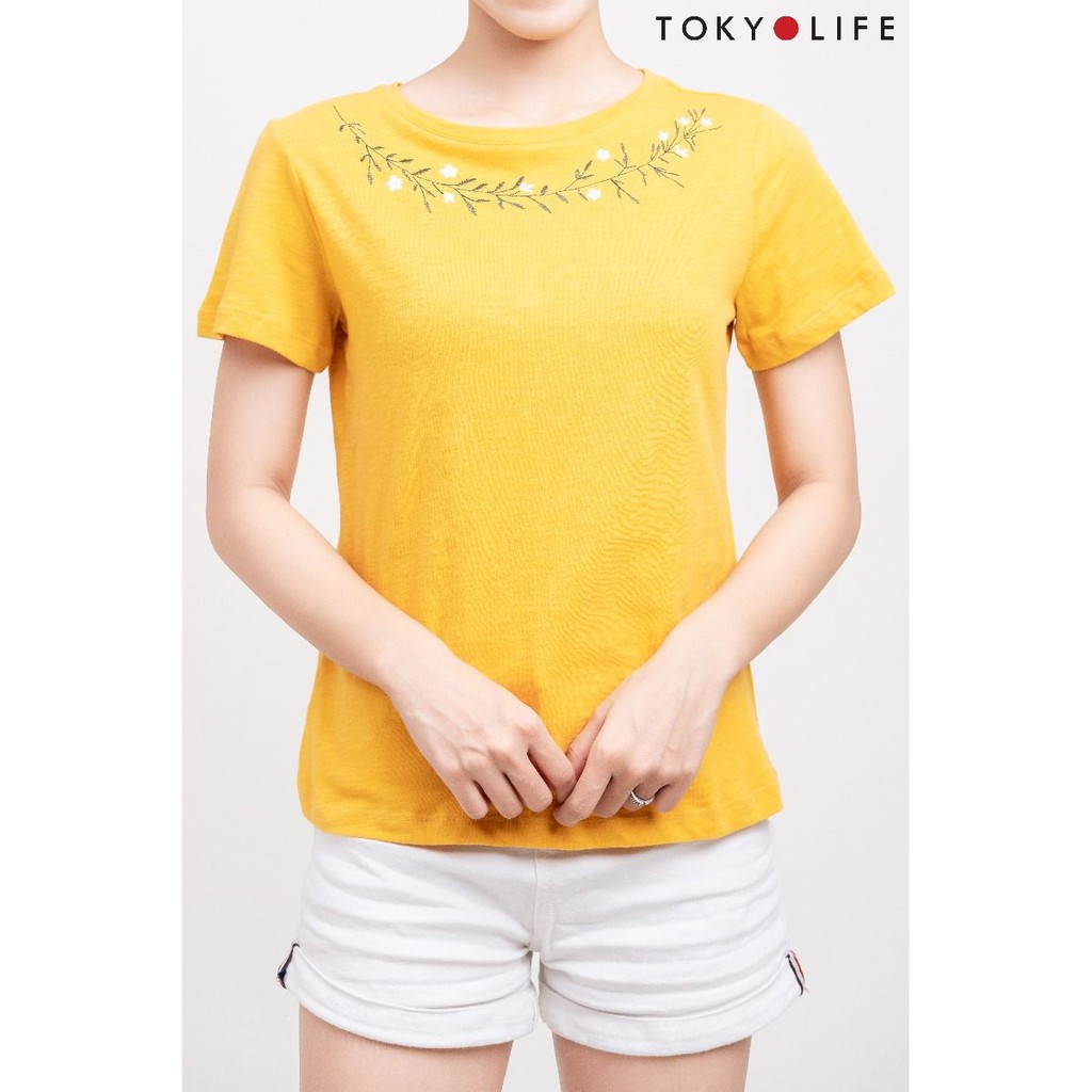 Áo Thun Nữ TOKYOLIFE ngắn tay thêu hoa viền cổ I9TSH019G