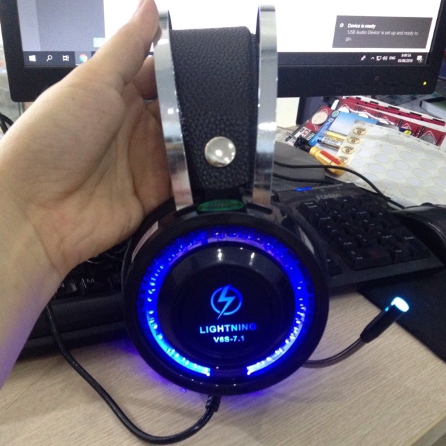 Tai nghe lightning V6S 7.1