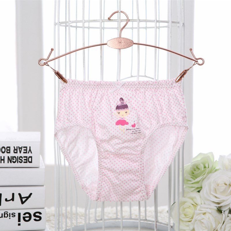 Set 5 quần lót bé gái Hàn Quốc 100% vải cotton thoáng mát, an toàn cho sức khỏe của bé mẫu Công Chúa Princess