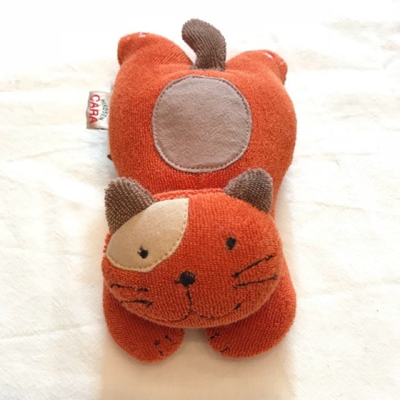 Mèo nhỏ cầm tay Hikosen Cara