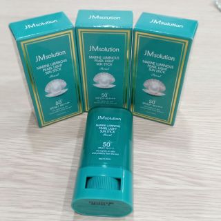 Sáp Chống Nắng Dưỡng Da Hiệu Quả 3 Trong 1 JM Solution Marine Luminous Pearl Light Sun Stick SPF50+ PA++++ 20g