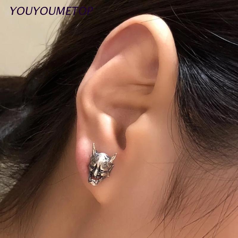 Hoa tai tạo hình độc đáo dành cho nữ