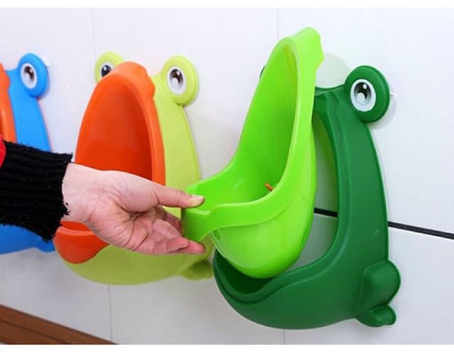 [FREESHIP] Bô tiểu mini gắn tường cho bé trai hình chú ếch