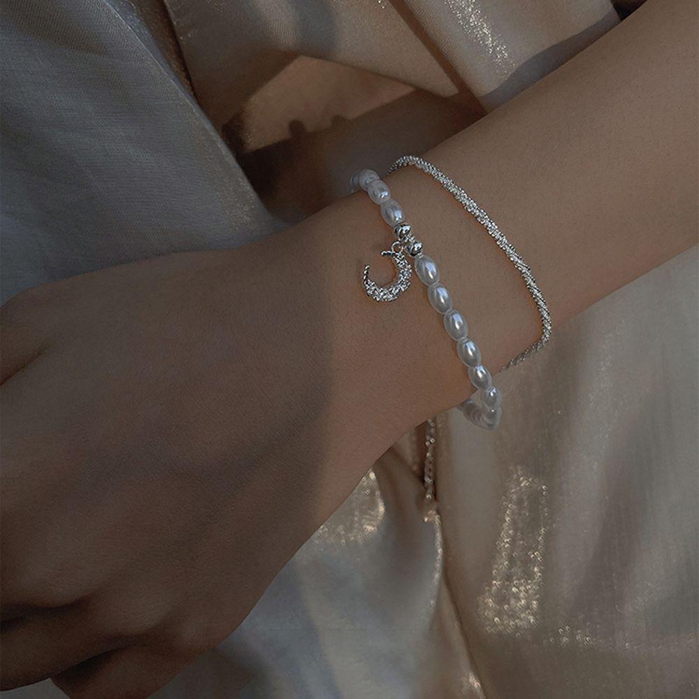 Vòng Tay Mặt Hình Mặt Trăng Bằng Đồng Dễ Thương Cho Nữ