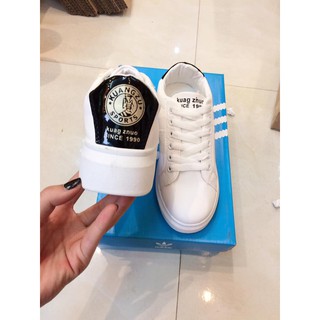 giày sneaker trắng gót đen siêu đẹp