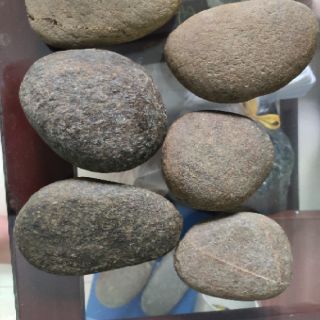 Đá suối massage mặt