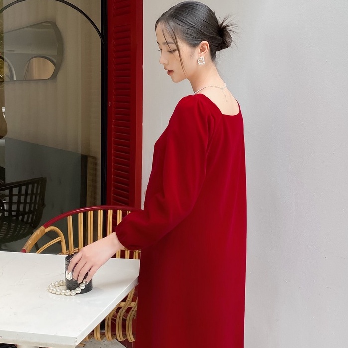MEDYLA - Đầm bầu dự tiệc thu đông thiết kế 2 lớp nhung đỏ lót lụa cổ vuông nhún bèo đính nơ- VS1139