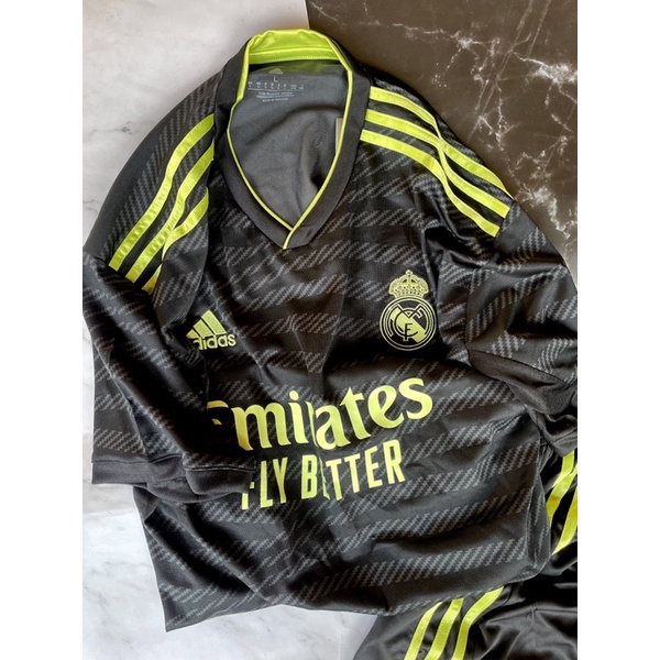 Set bộ quần áo thể thao bóng đá nam nữ vải gai mịn clb real madrid sân khách màu ghi xám sọc xanh cốm 2022 2023