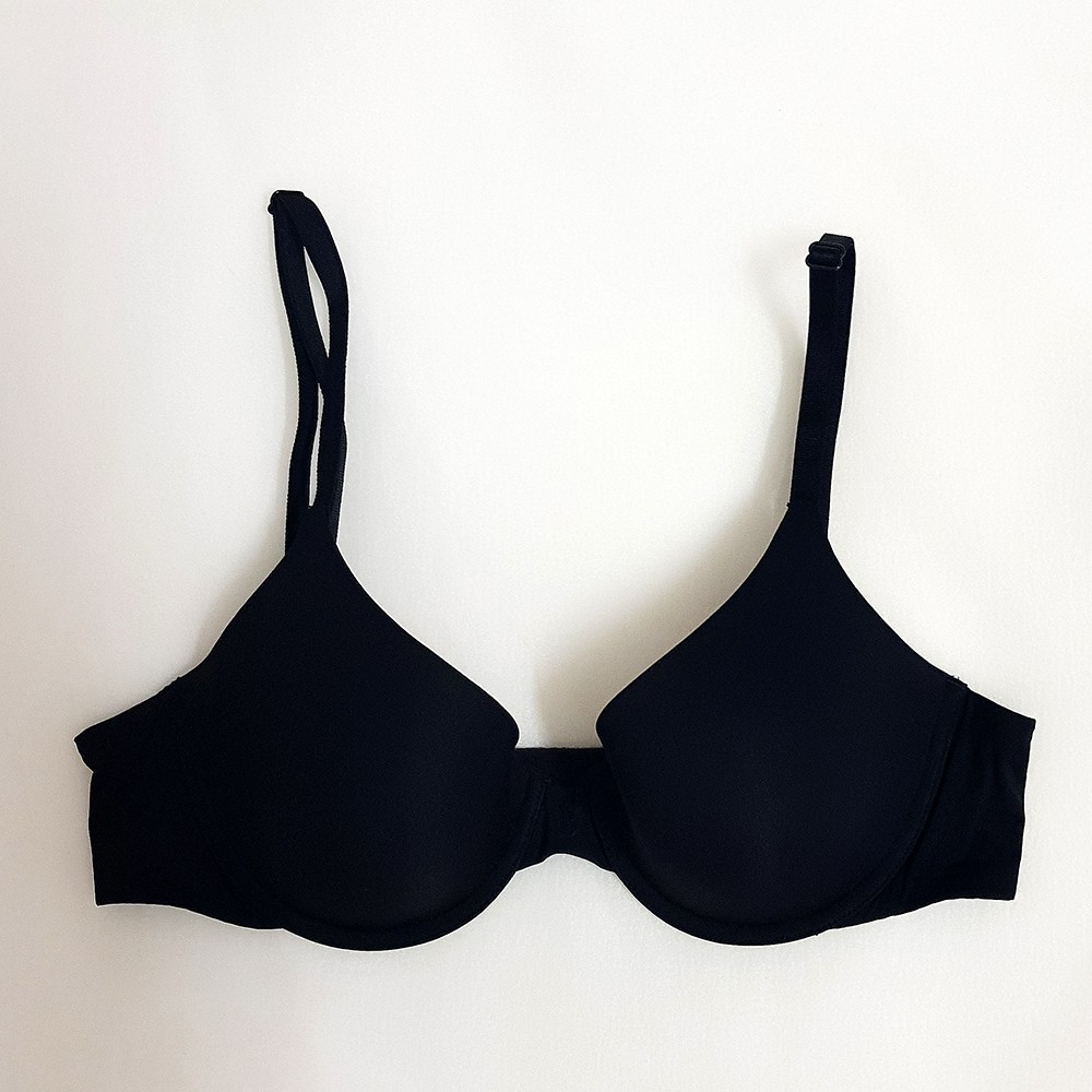 Áo lót Victoria's Secret US Uplift demi màu đen trơn mịn có gọng mút mỏng size 34B/C75