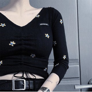 Áo croptop thêu hoa dài tay (ảnh thật ở cuối)