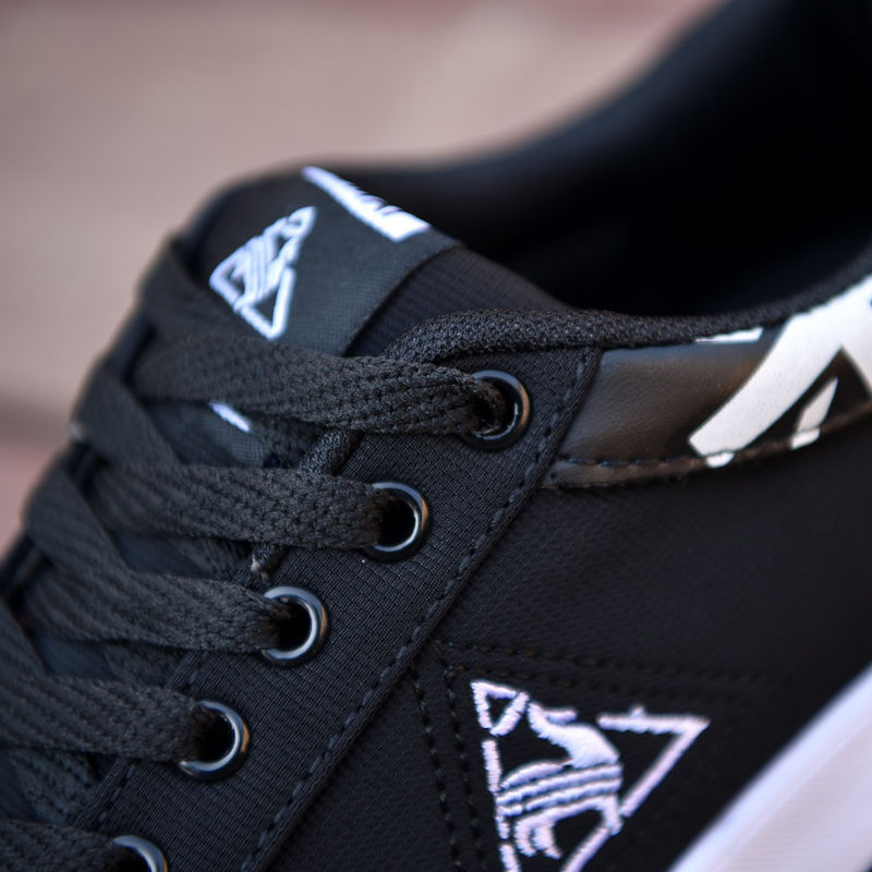 Giày Thể Thao Vải Canvas Thiết Kế Năng Động Hợp Thời Trang Cho Nam