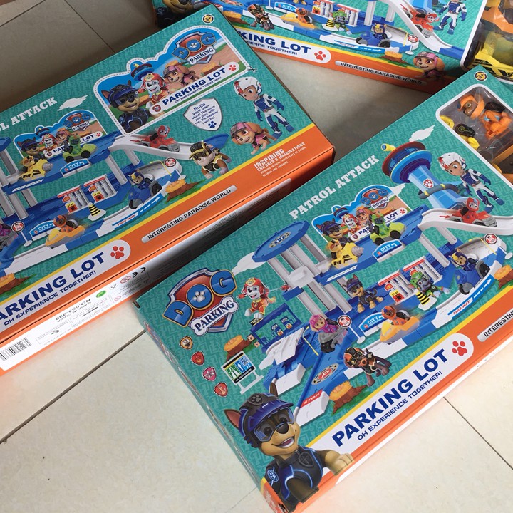 Lắp Ráp Mô Hình Bãi Đậu Xe Chó Cứu Hộ Paw Patrol Cho Bé 553-338