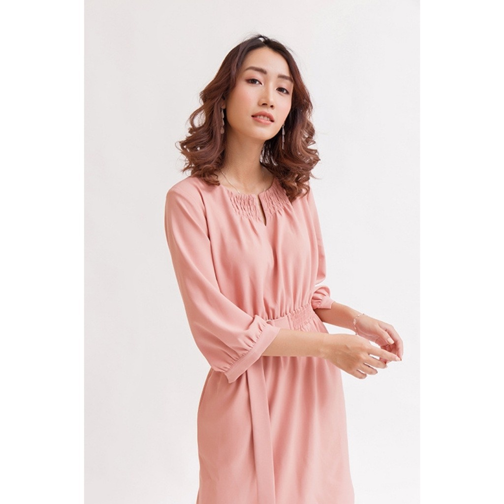 Váy Đầm Công Sở Tay Lở Dún Cổ Dún Phối Dây Đai Eo Màu Hồng Tà A Vải Dãn Nhẹ LATO | BigBuy360 - bigbuy360.vn