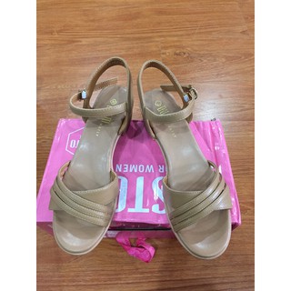 Sandal Dusto size 37 sale))))))