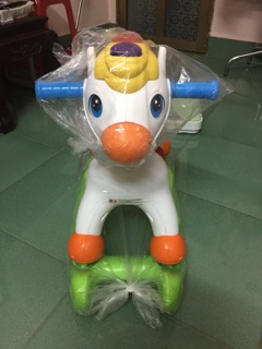 NGỰA BẬP BÊNH CHO BÉ 