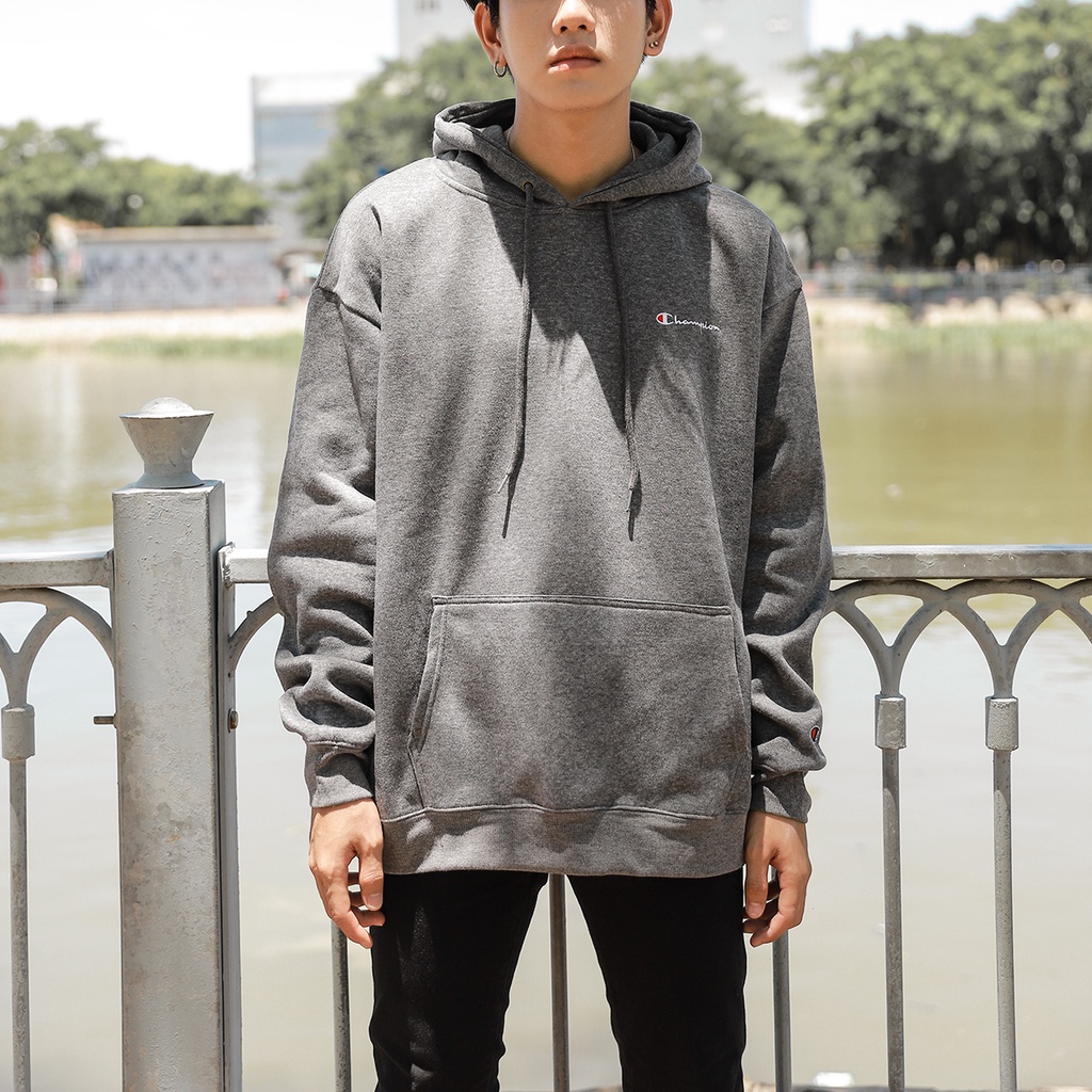Áo Hoodie Thêu Logo Champion Sắc Nét Phía Trước-Chất Vải Nỉ Bông Cotton-Form Rộng Rãi Unisex Nam Nữ-Màu Xám Đậm