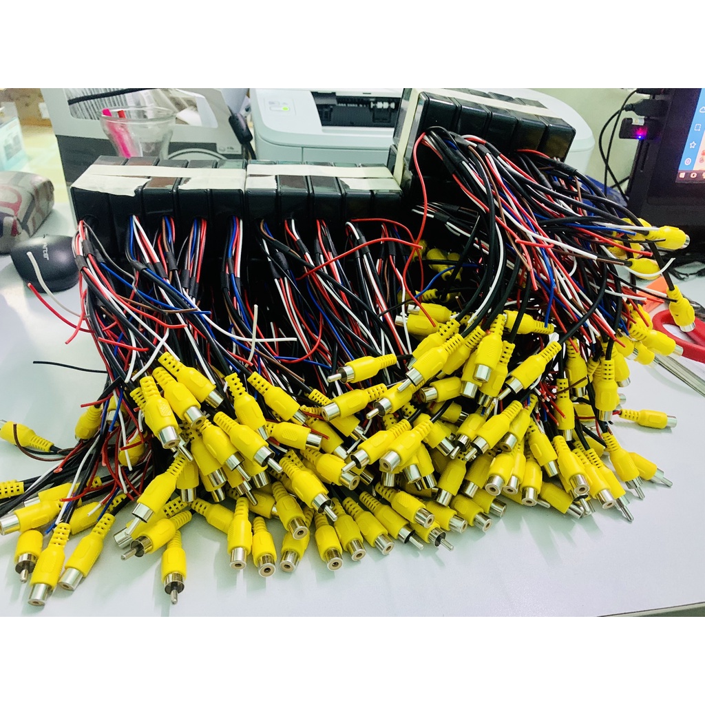 bộ chia camera lùi + camera cặp lề cho xe hơi