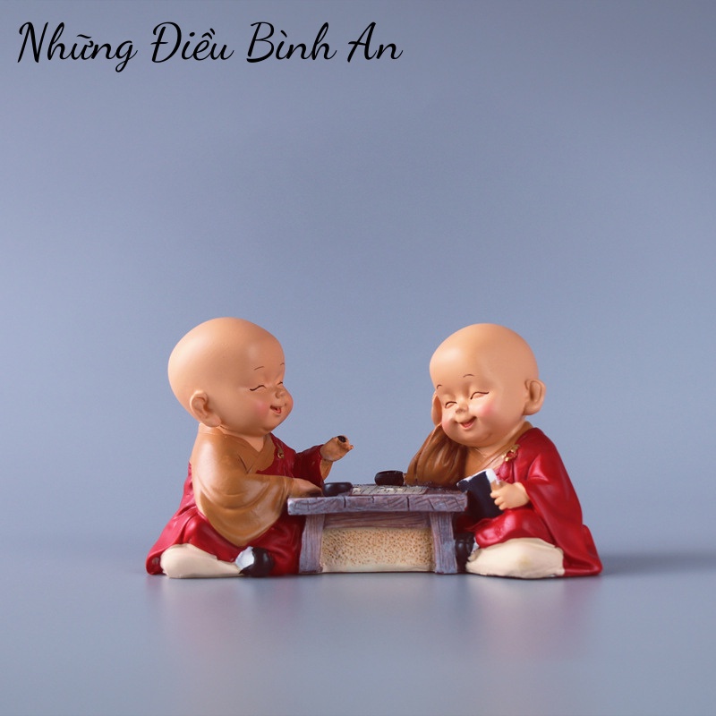 Tượng hai chú tiểu đánh cờ khoác cà sa/ Tượng phong thủy 💕FREESHIP 50k💕 Những Điều Bình An