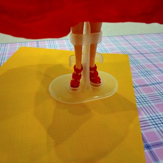 Đế giữ đứng cho búp bê Barbie