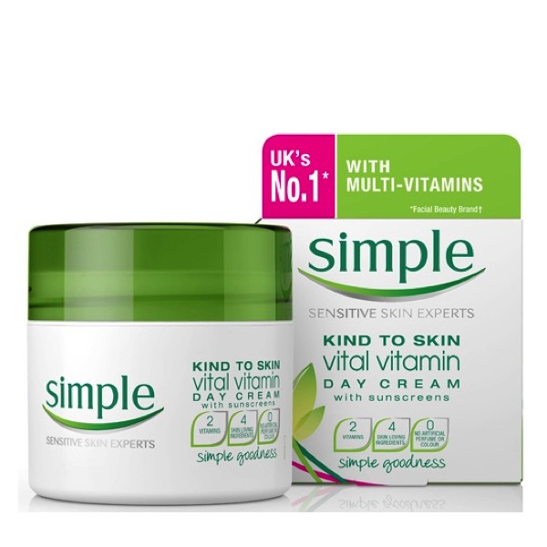 Kem dưỡng da ngày - đêm Simple Kind To Skin Vital Vitamin - DA NHẠY CẢM