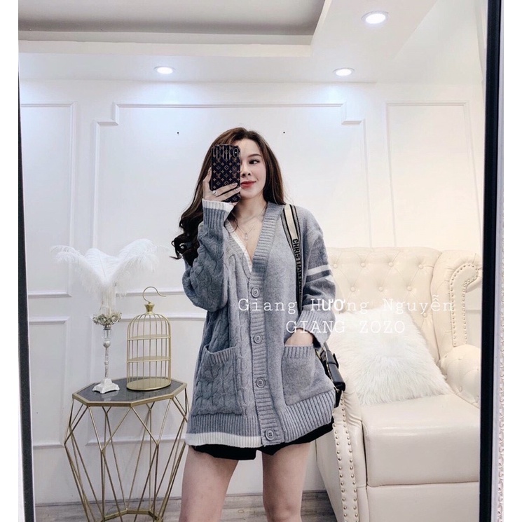 Áo Cadigan huy hiệu ngực và kẻ tay