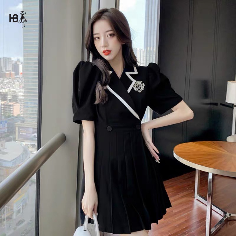 Đầm vest nữ xếp ly HB thiết kế tag huy hiệu cổ phối viền màu D062