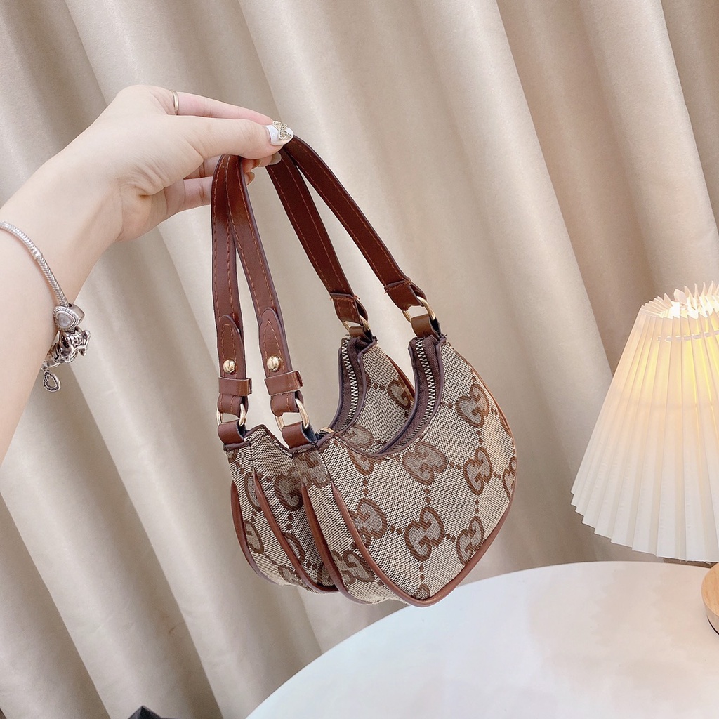 FREE SHIP Túi kẹp nách, túi xách nữ đeo vai đi chơi chất dạ nhiều mẫu cute shopduyencuong68