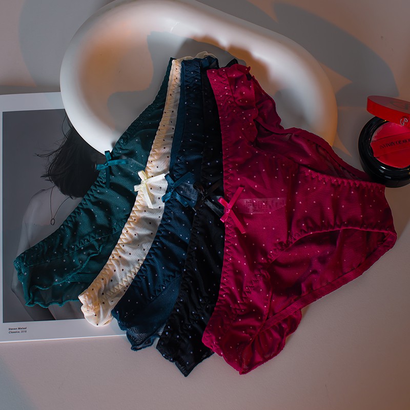 Quần lót ren chấm bi viền bánh bèo Edeli | BigBuy360 - bigbuy360.vn