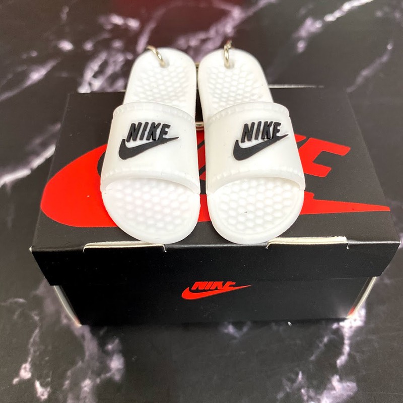 Móc khóa dép 🔥TẶNG BOX🔥 mô hình đôi dép