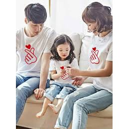 Combo áo thun gia đình , đủ màu , đủ size từ 8kg đến 100kg .