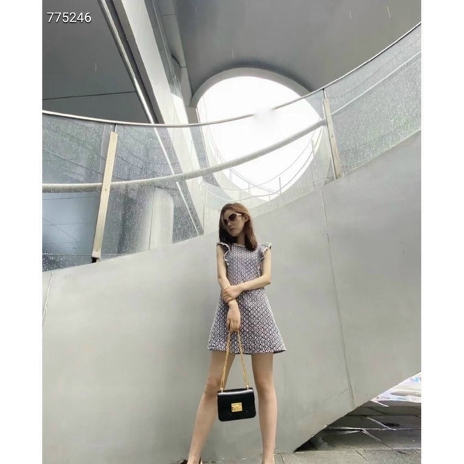 Video thật - Túi xách nữ chữ C DINH SƯỜN TRÁM mới nhất size 18 đựng vừa điện thoại cực đẹp