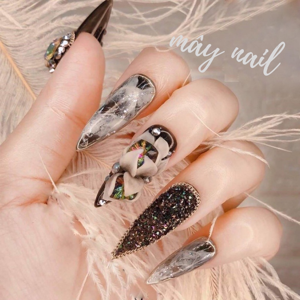 Móng úp HSM  fom nhọn dài