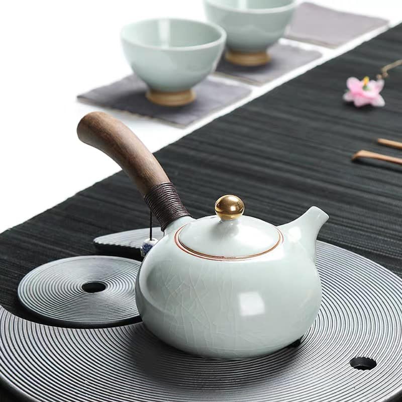 Ấm đường vũ chất liệu gốm sứ men rạn