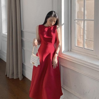 ĐẦM XÒE MIDI ĐỎ SÁT NÁCH