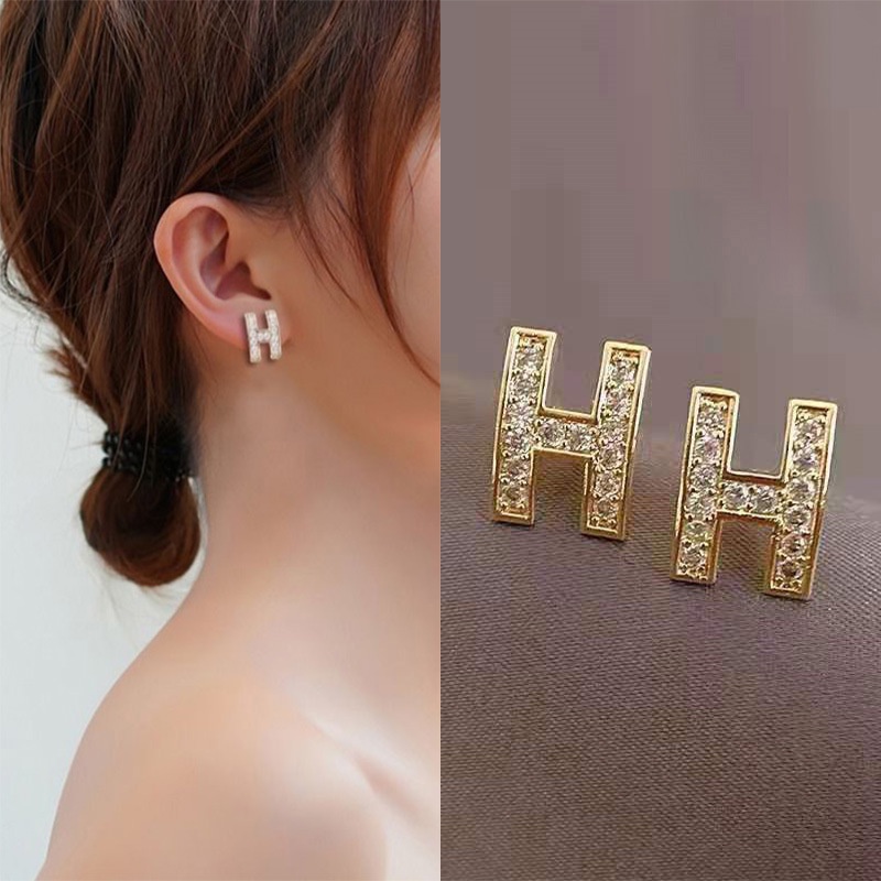 Bông Tai Chữ H Đính Đá Toàn Diện Đơn Giản