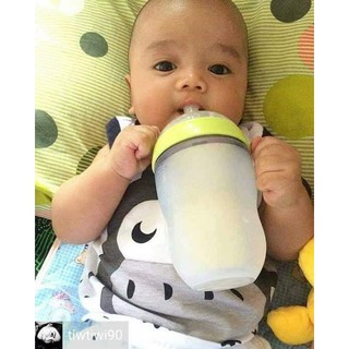 BÌNH SỮA COMOTOMO SIÊU MỀM CHÍNH HÃNG