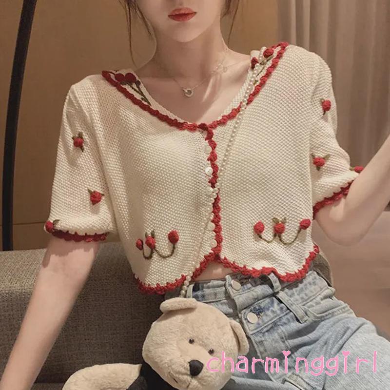QAQ-Women´s V-neck Short Knitwear Leisure Style Three-dimensional Flower Pattern Puff Short Sleeve Single-breasted