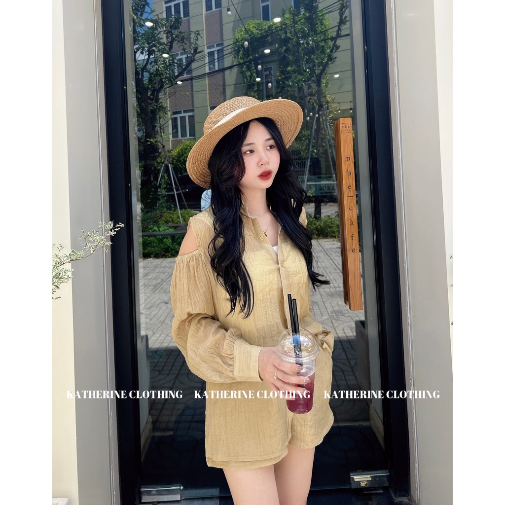 Set sơmi tơ hở vai và quần short, phong cách đơn giản trẻ trung - Katherine Clothing