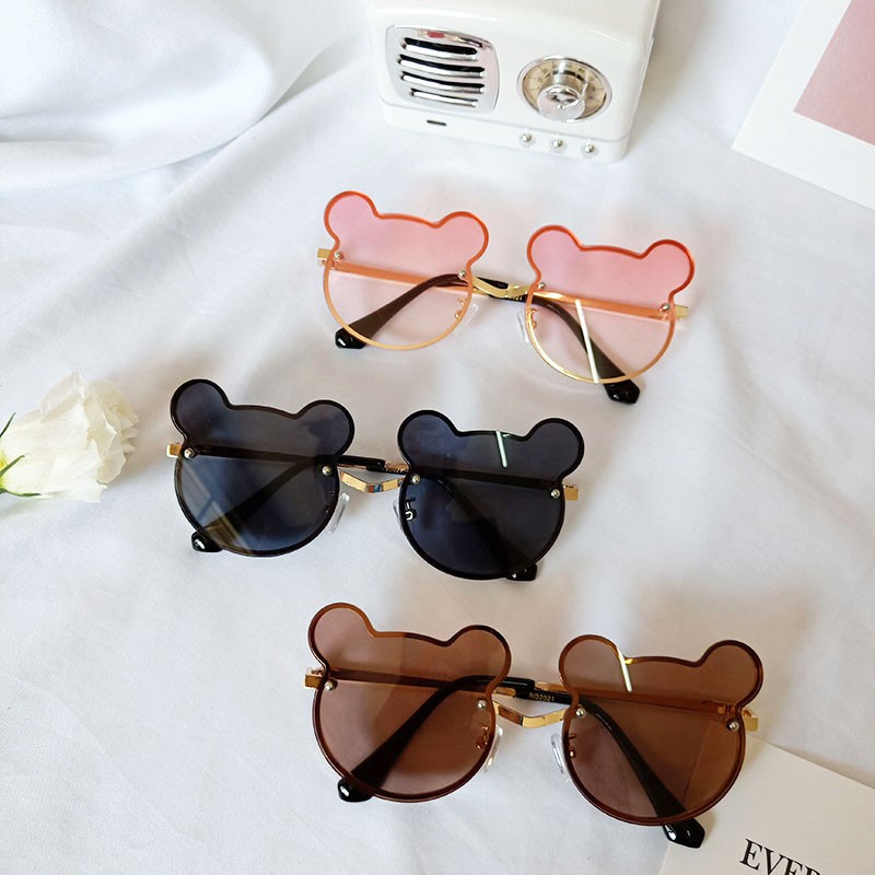 Kính Mát Hình Chuột Mickey Đáng Yêu Cho Bé