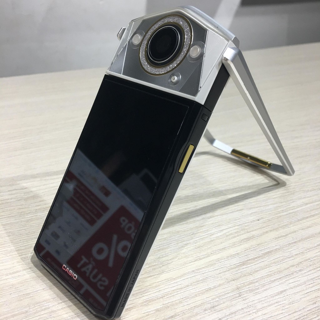 Máy ảnh Casio Exilm TR80 - Made in Japan - Phù thủy Selfi