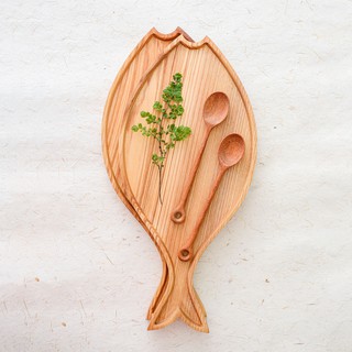 Khay gỗ hình cá decor bằng gỗ tần bì phủ dầu oliu