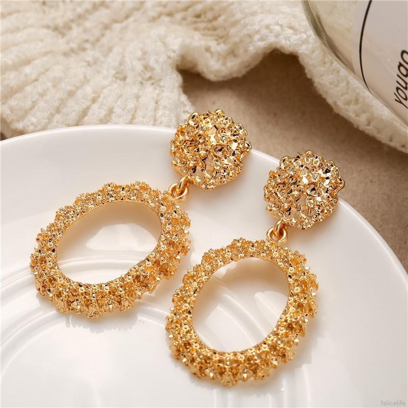 Bông tai kim loại khoét hình oval lớn