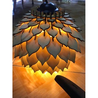 Đèn gỗ trang trí quán cafe - trà sữa ( Đèn Atiso cánh nhỏ)