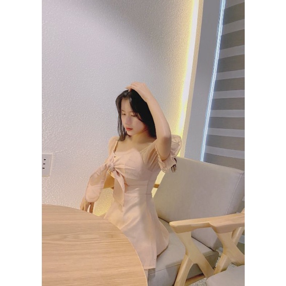 Đầm voan trễ vai, thắt nơ trước ngực
