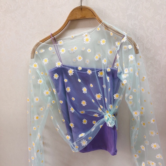 Áo lưới hoa cúc có áo hai dây bên trong | BigBuy360 - bigbuy360.vn