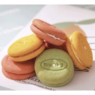 bánh macaron