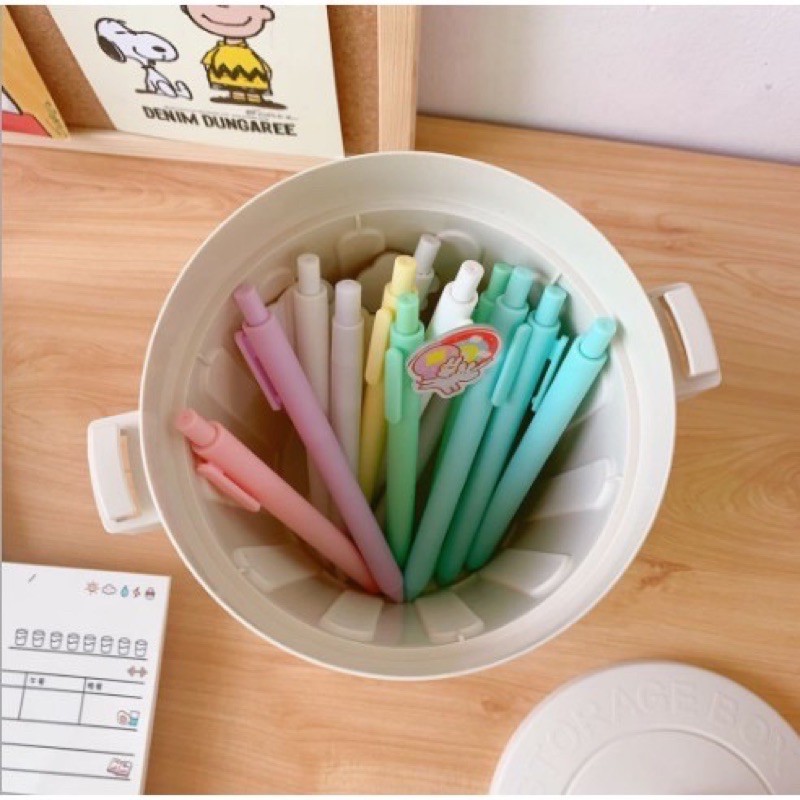 Thùng rác mini để bàn màu trắng trơn tự trang trí