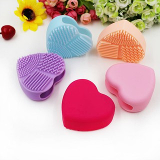 Rửa Cọ Make up Silicone Trái Tim